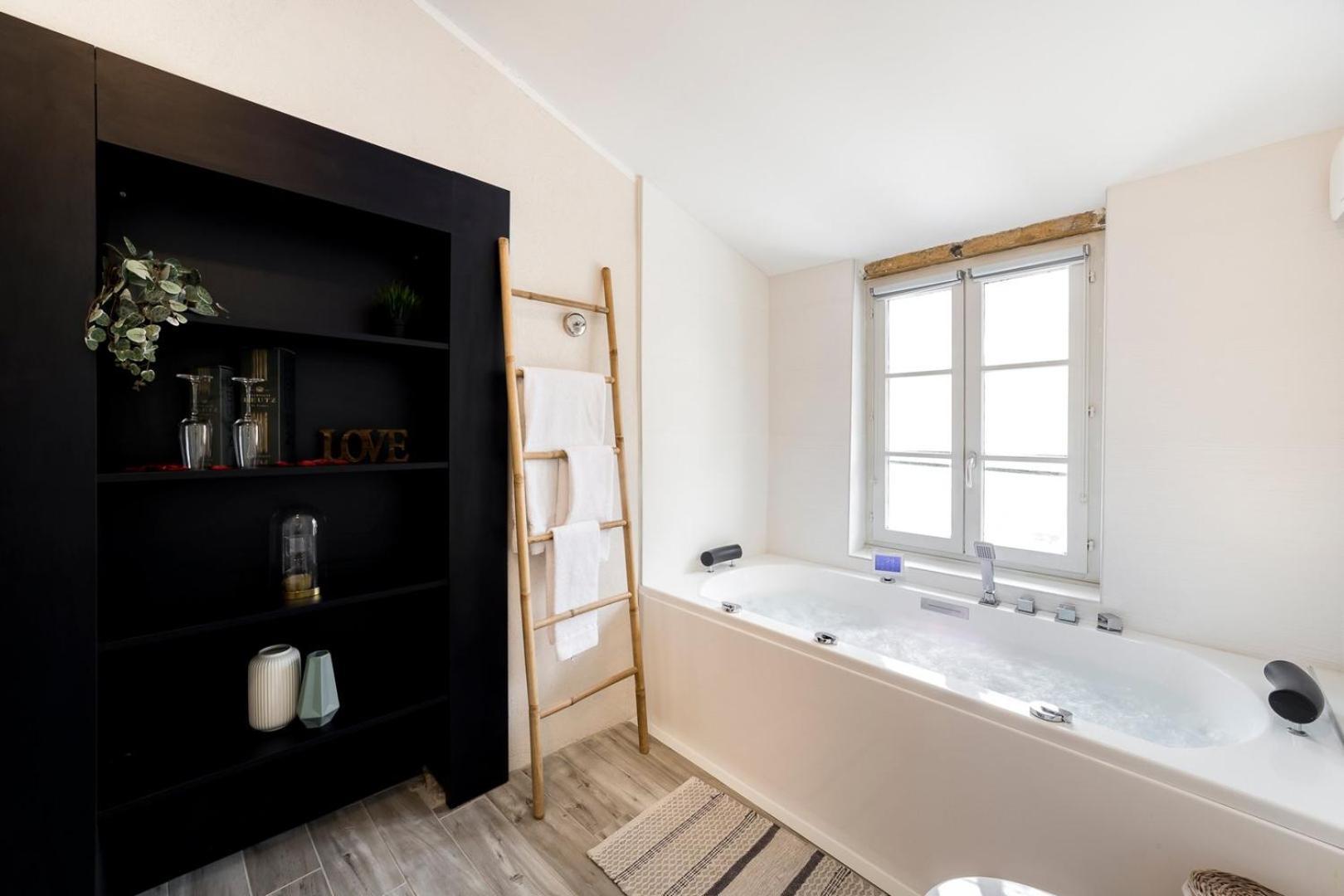 Sky'Room - Jacuzzi & Vue - Vieux Lyon Kültér fotó